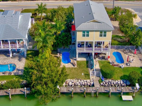 Florida Keys Vacation Rental Sombrero Beach - Key Colony Beach Waterfront Home