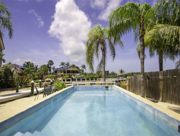 Rare Sandy Beach Vacation Rental