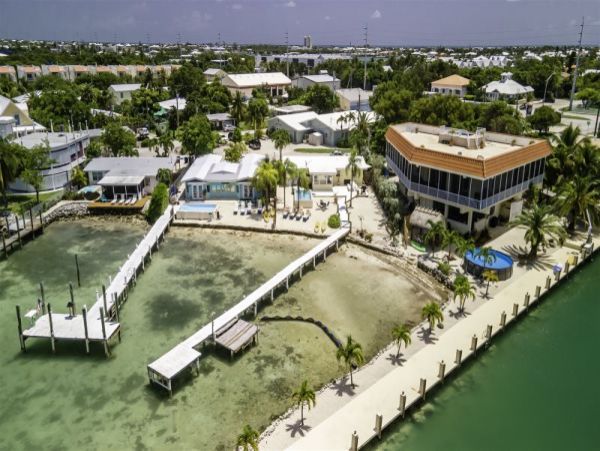 Rare Sandy Beach Vacation Rental
