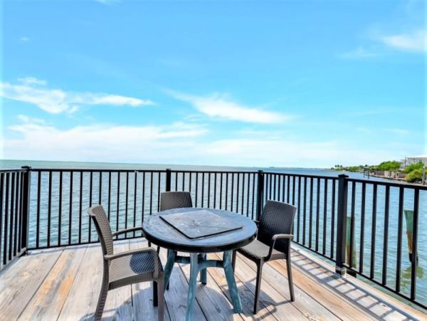 Beautiful Marathon Vacation Home with Private Pool & Views