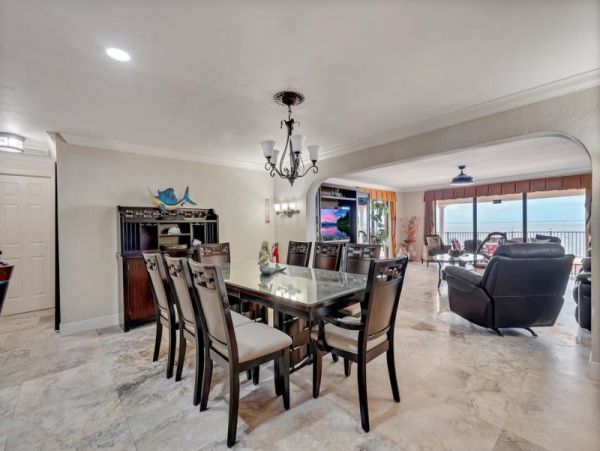 Beautiful Marathon Vacation Home with Private Pool & Views