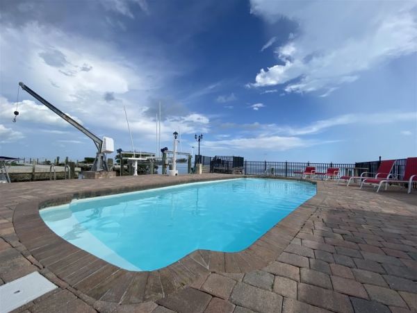 Beautiful Marathon Vacation Home with Private Pool & Views