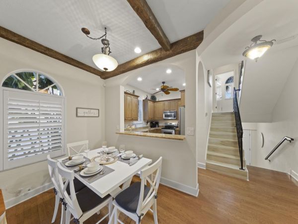 Walk to Beach 3 Bedroom Town Home with Private Pool
