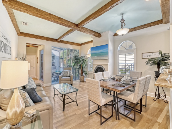 Walk to Beach 3 Bedroom Town Home with Private Pool