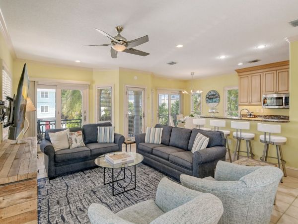 Siesta Key Vacation Duplex Three Bedroom Walk to Beach