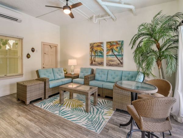 Siesta Key Vacation Duplex Three Bedroom Walk to Beach