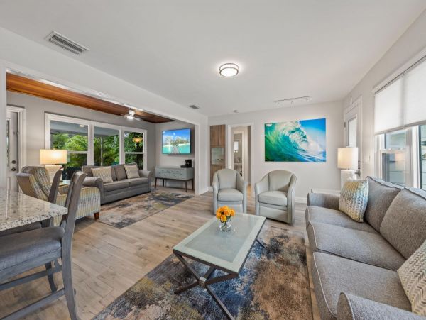 Siesta Key Vacation Home Outdoor Oasis with Private Pool