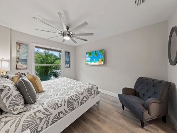 Siesta Key Vacation Home Outdoor Oasis with Private Pool