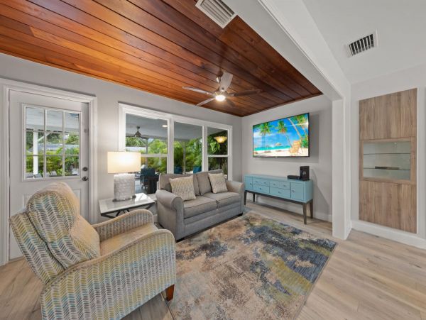 Siesta Key Vacation Home Outdoor Oasis with Private Pool