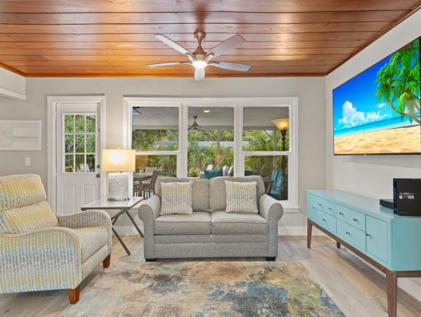 Siesta Key Vacation Home Outdoor Oasis with Private Pool