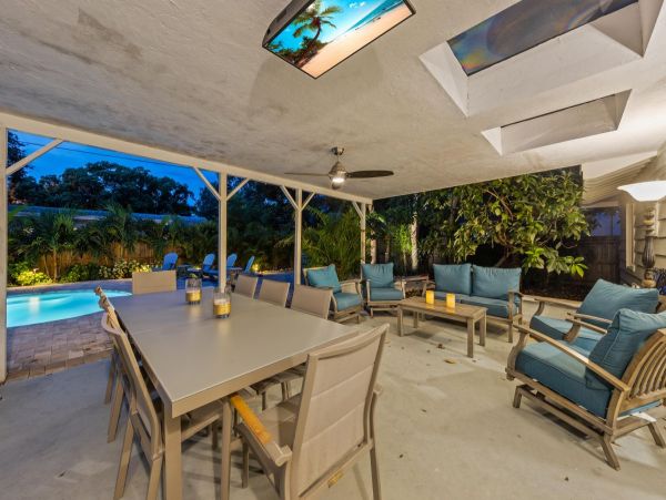 Siesta Key Vacation Home Outdoor Oasis with Private Pool