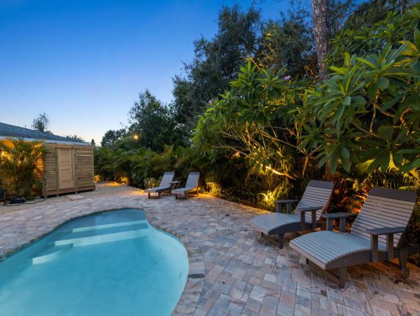 Siesta Key Vacation Home Outdoor Oasis with Private Pool
