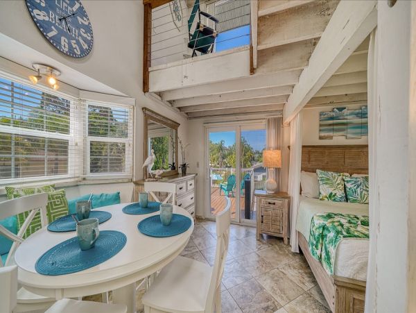 Sarasota Vacation Home Five Bedroom