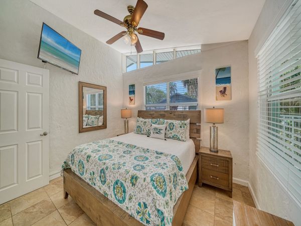 Sarasota Vacation Home Five Bedroom