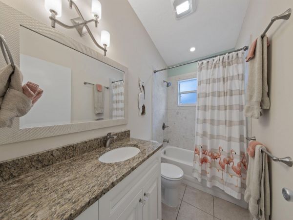 Sarasota Vacation Cottage with Heated Pool
