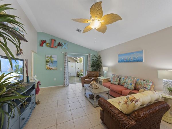 Sarasota Vacation Cottage with Heated Pool