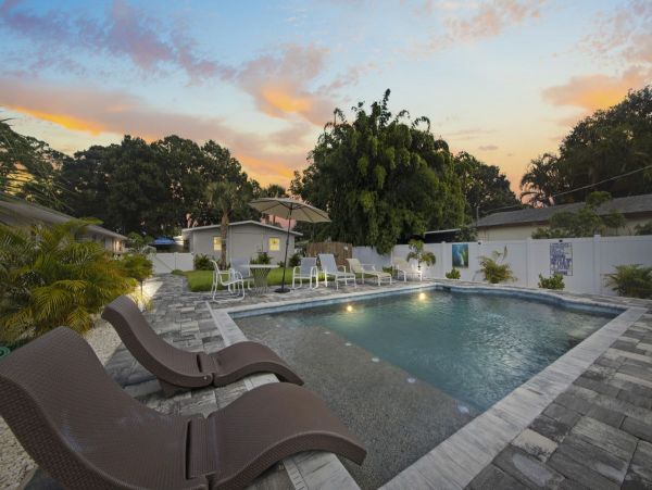 Sarasota Vacation Cottage with Heated Pool