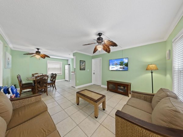 Lovely Siesta Key 2 Bedroom Vacation Getaway