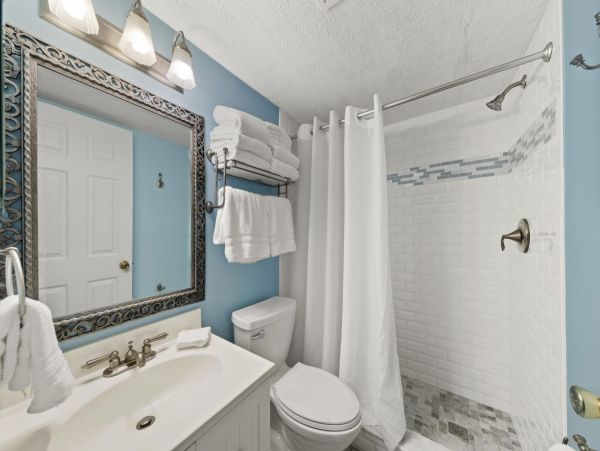 Lovely Siesta Key 2 Bedroom Vacation Getaway