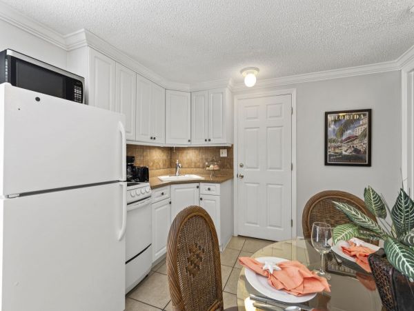 1 Bedroom retreat located in the heart of Siesta Key
