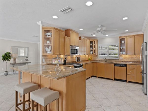 Siesta Key Sleeps 10