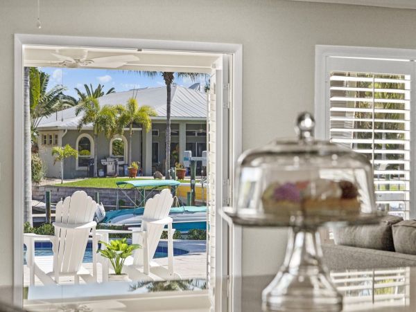 Siesta Key Sleeps 10