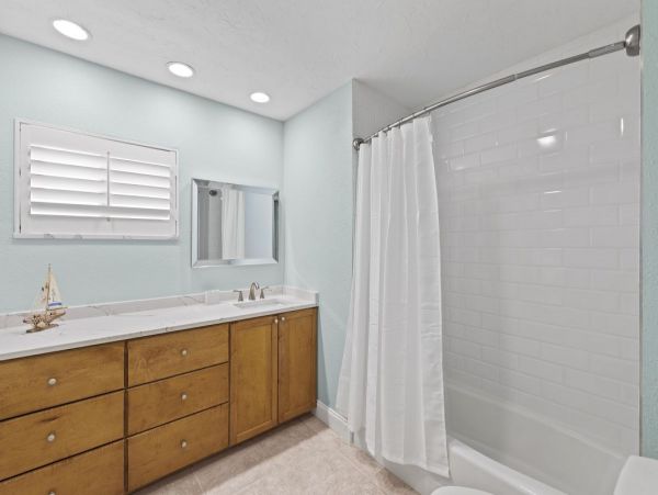 Siesta Key Sleeps 10