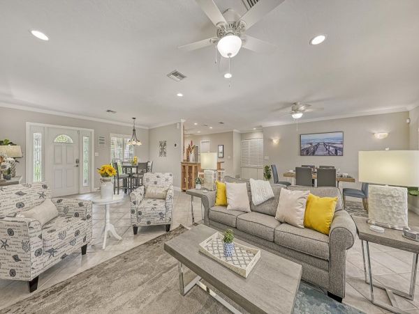 Siesta Key Sleeps 10