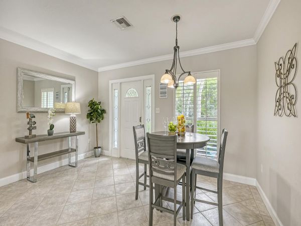 Siesta Key Sleeps 10