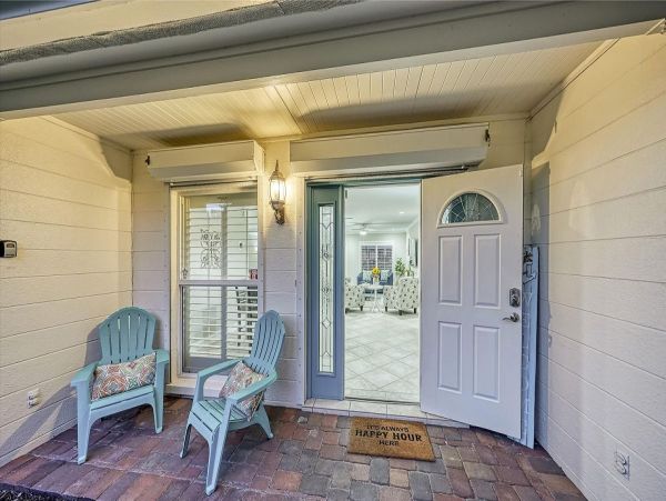 Siesta Key Sleeps 10