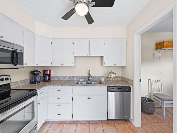 Siesta Key Florida Vacation Home with Pool & Village Location