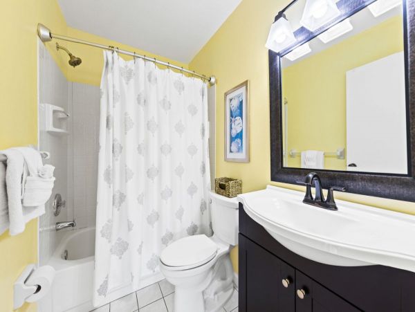 Siesta Key Florida Vacation Home with Pool & Village Location