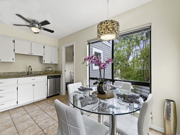 Stunning Two Bedroom Duplex in Siesta Key