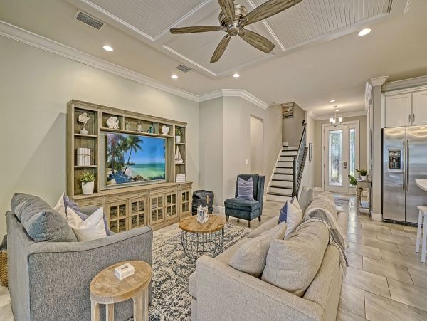 Sarasota Vacation Home with Four Bedrooms & Pool