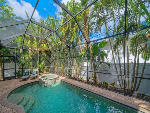 Sarasota Vacation Home with Four Bedrooms & Pool