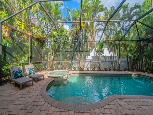 Sarasota Vacation Home with Four Bedrooms & Pool