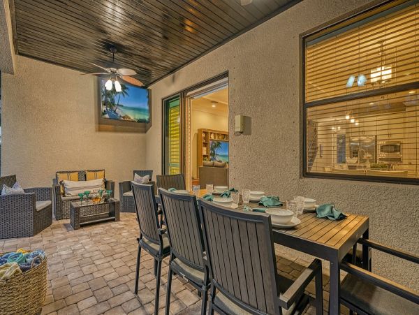 Sarasota Vacation Home with Four Bedrooms & Pool