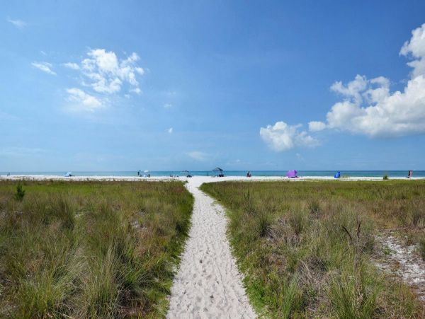 Beachfront Three Bedroom Siesta key Vacation Rental