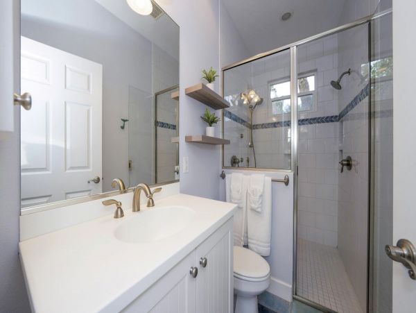 Siesta Key Four Bedroom Walk to Beach Vacation Rental
