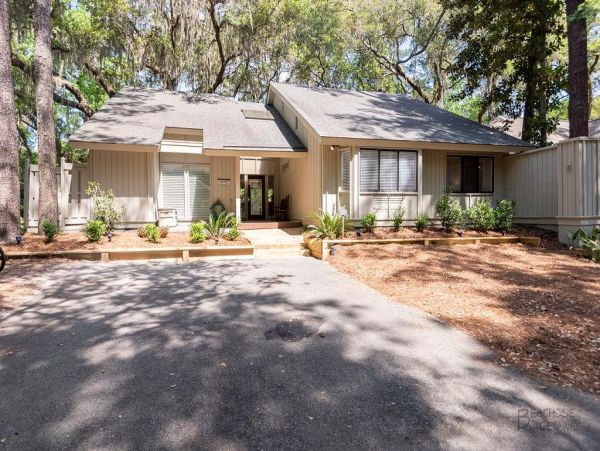 HILTON HEAD 4 BEDROOMS SLEEPS 12