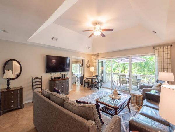 HILTON HEAD 4 BEDROOMS SLEEPS 12