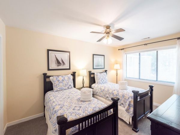 HILTON HEAD 4 BEDROOMS SLEEPS 12
