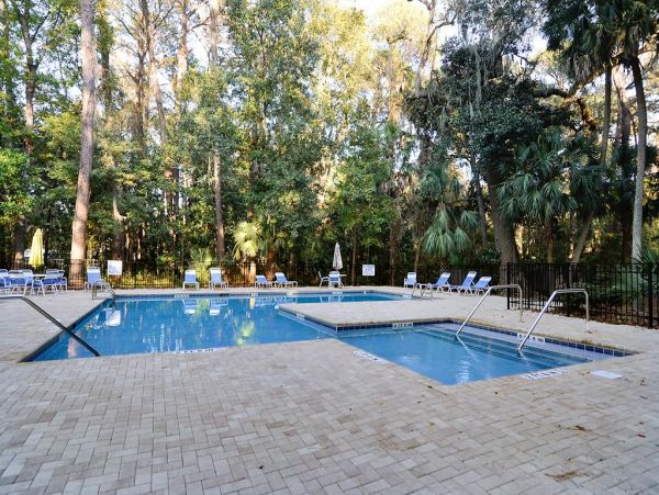 HILTON HEAD 4 BEDROOMS SLEEPS 12