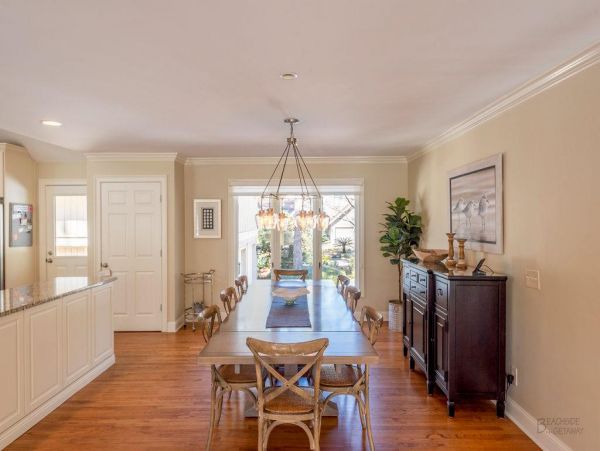 Hilton Head Lovely Villa Call Today.