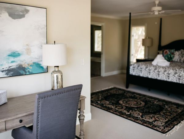 Hilton Head Lovely Villa Call Today.