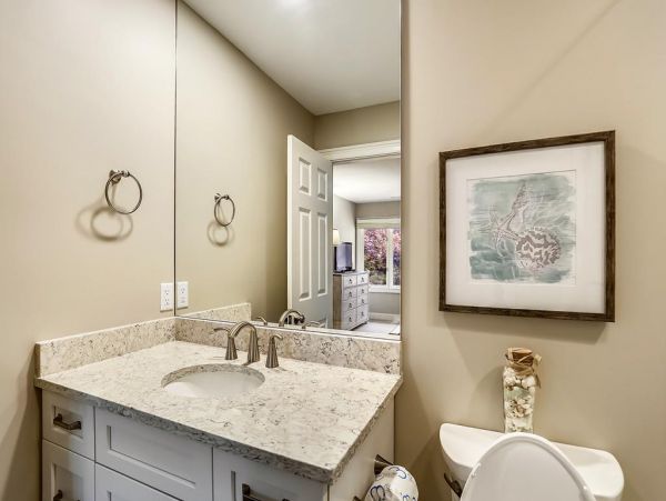 Hilton Head Lovely Villa Call Today.
