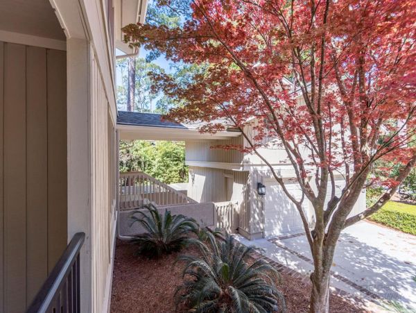 Hilton Head Lovely Villa Call Today.