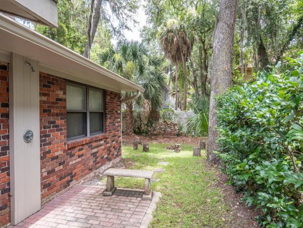Hilton Head Vacation Home Three Bedroom Walk to  Beach