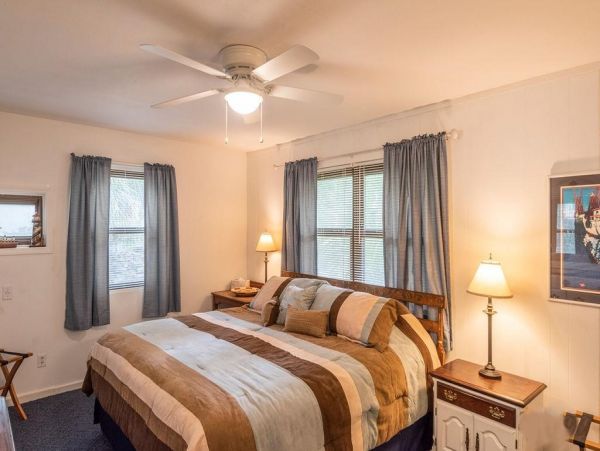 Hilton Head Vacation Home Three Bedroom Walk to  Beach