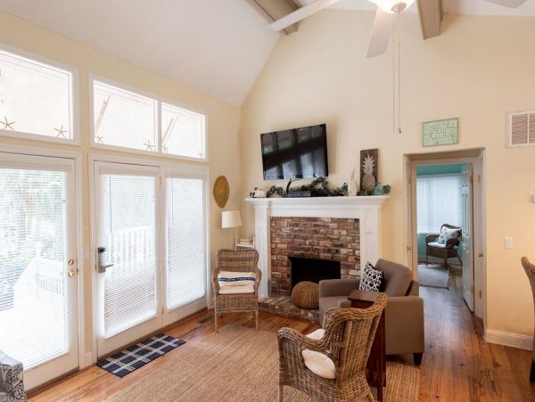 Three Bedroom Beach Getaway in Hilton Head Sleeps 9 Guests